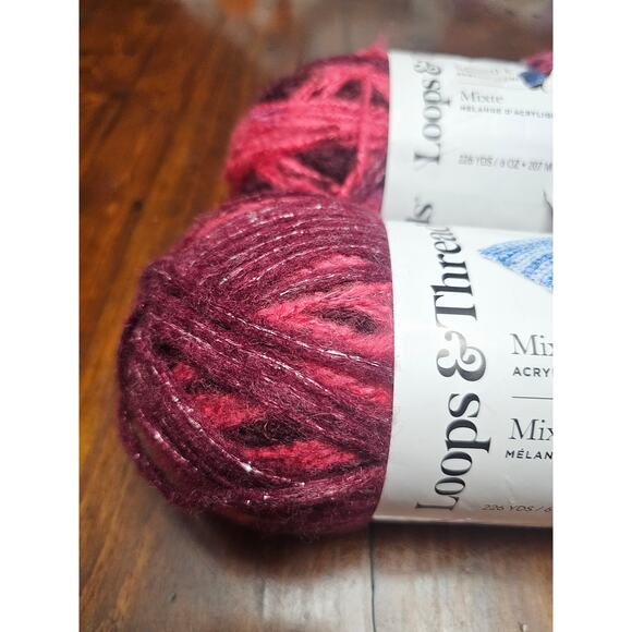 Loops and threads mixed up 2 skeins - Picture 2 of 5